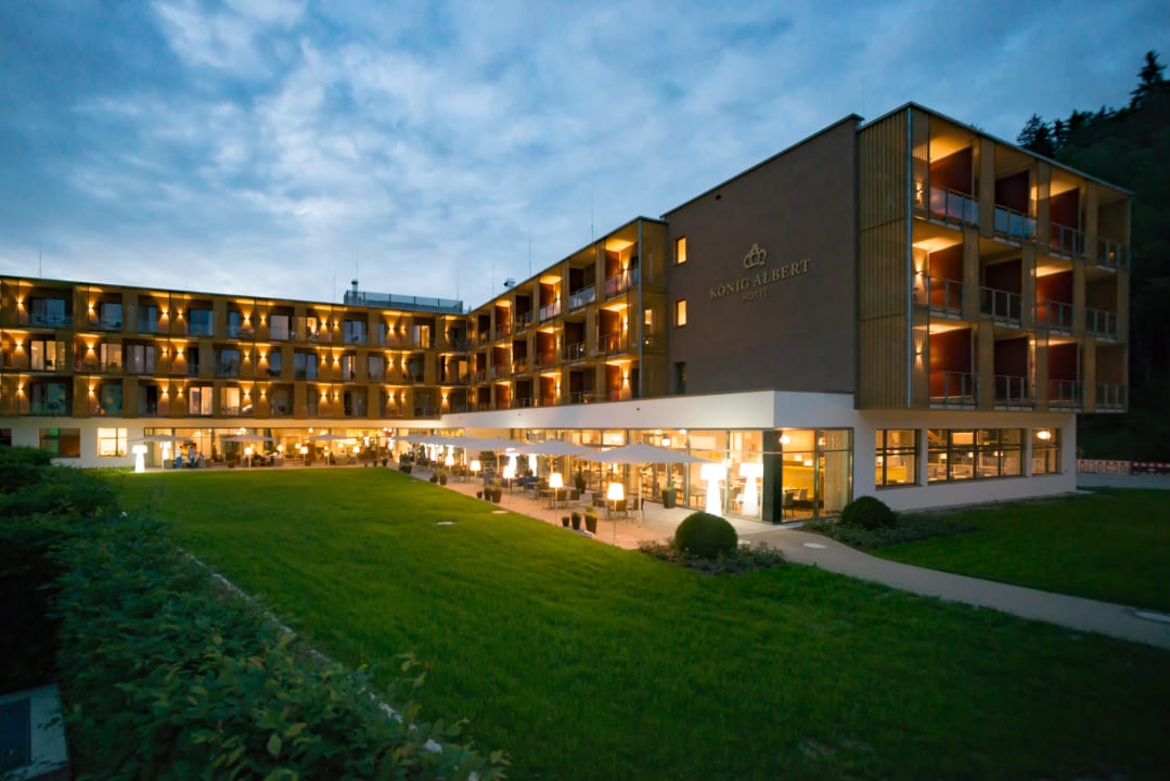 Außenansicht König Albert Hotel