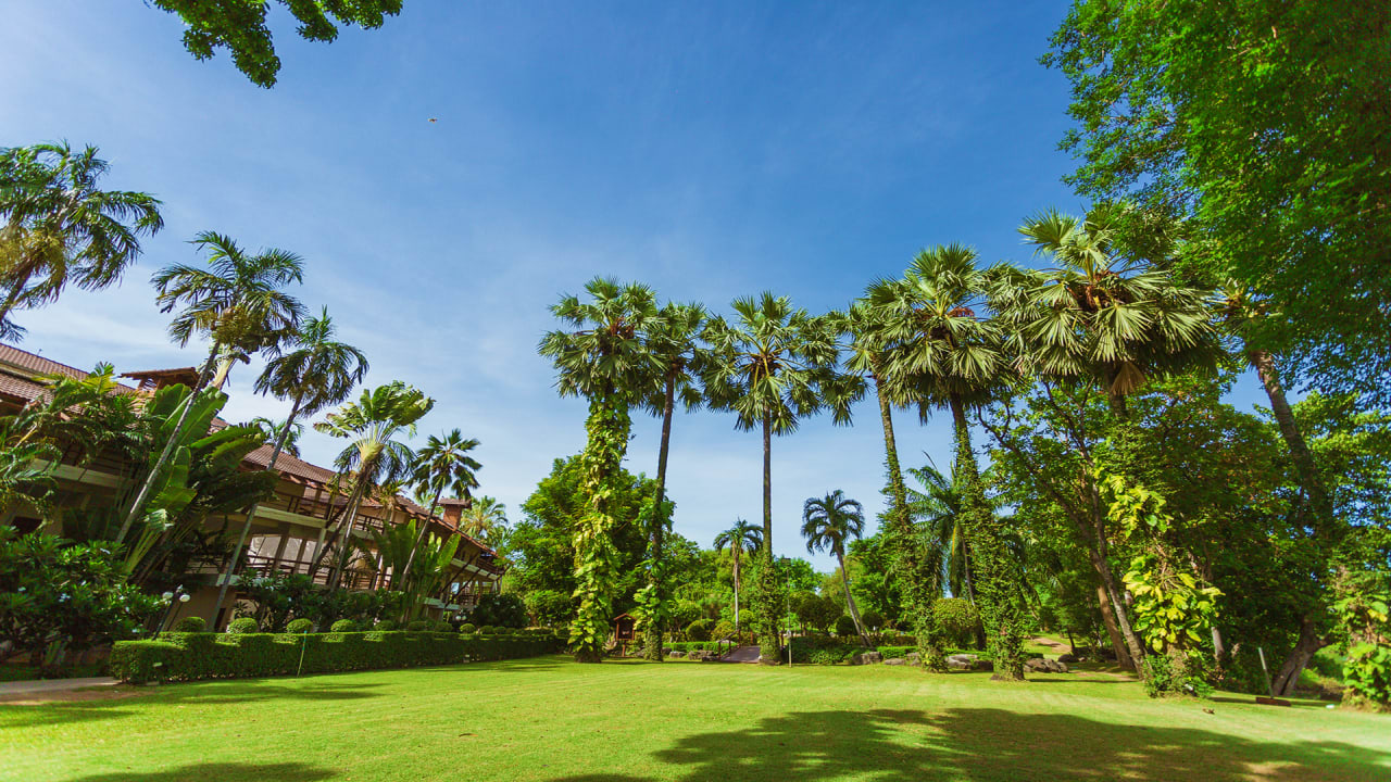 Gartenanlage Hotel Felix River Kwai