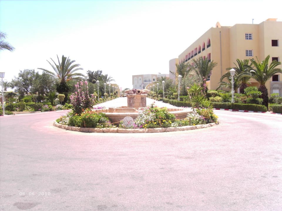 Ausfahrt  Houda Golf & Beach Club