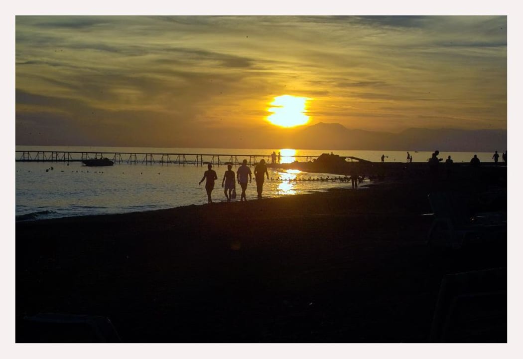 Am Strand Side Aluna Hotel