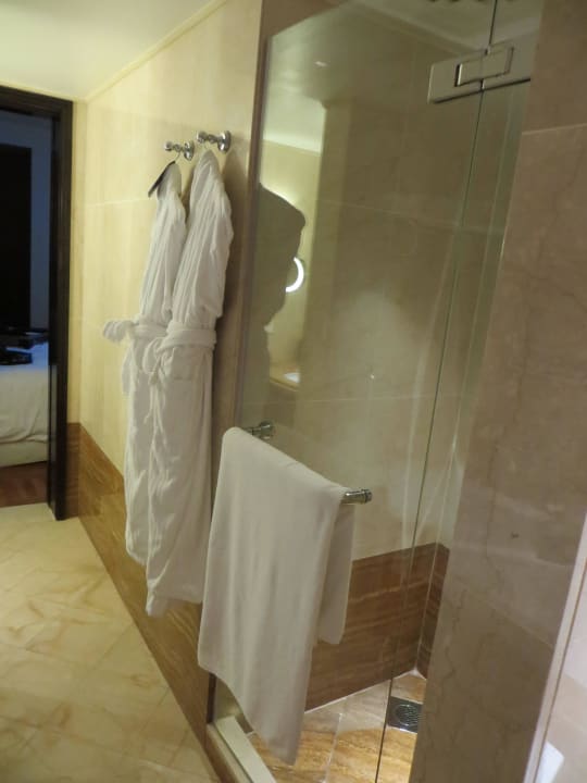 Dusche Sheraton Hotel & Resort Abu Dhabi