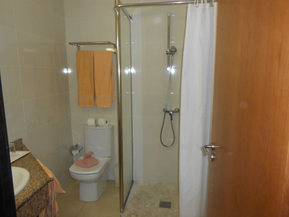 Badezimmer HL Miraflor Suites Hotel