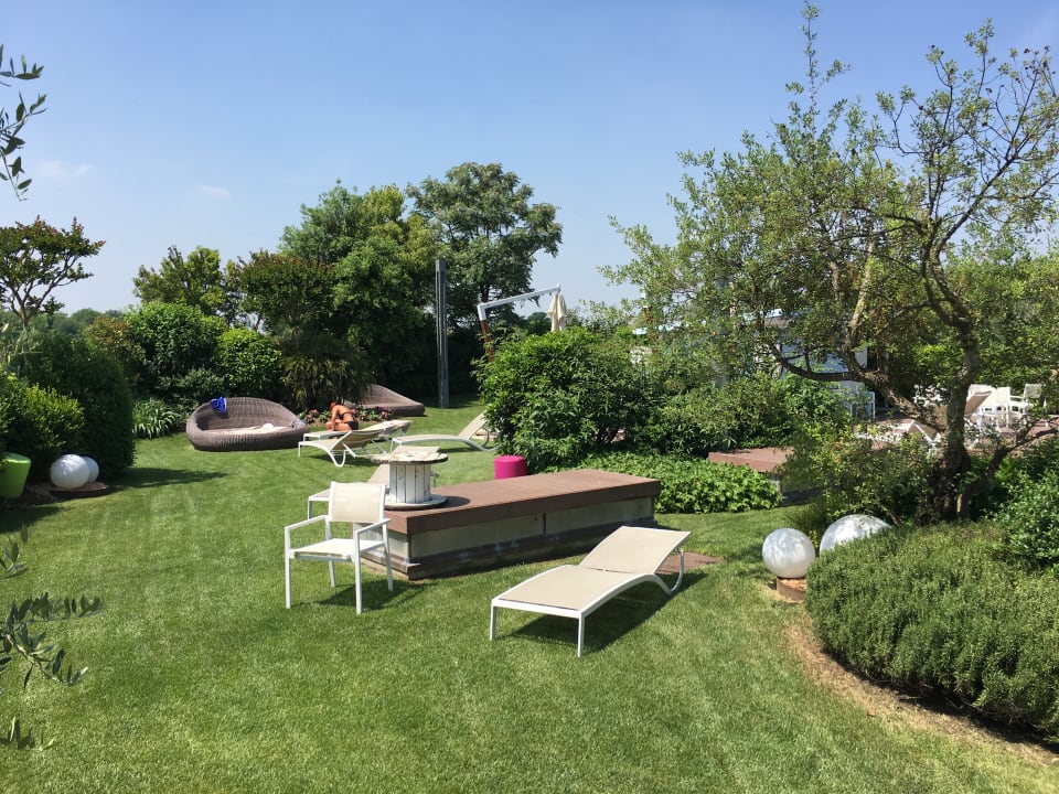 Gartenanlage The Ziba Hotel & Spa