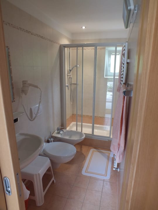 Bad Wohnung Orange Haus Angelika