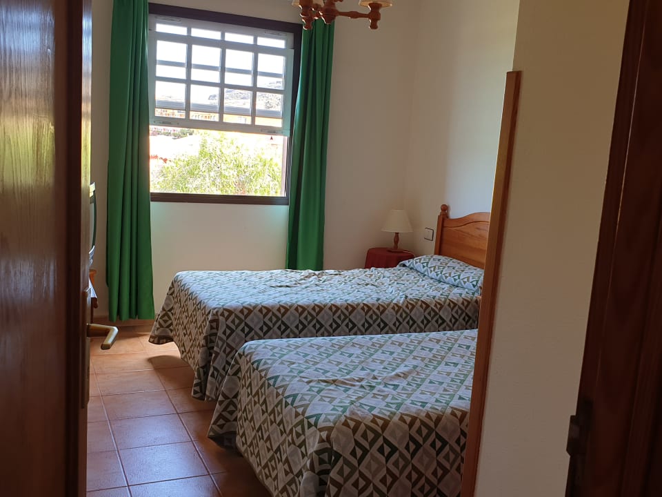 Zimmer Apartamentos Oasis San Antonio