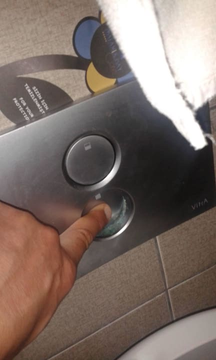 Bad Salamis Bay Conti Resort Hotel & Casino