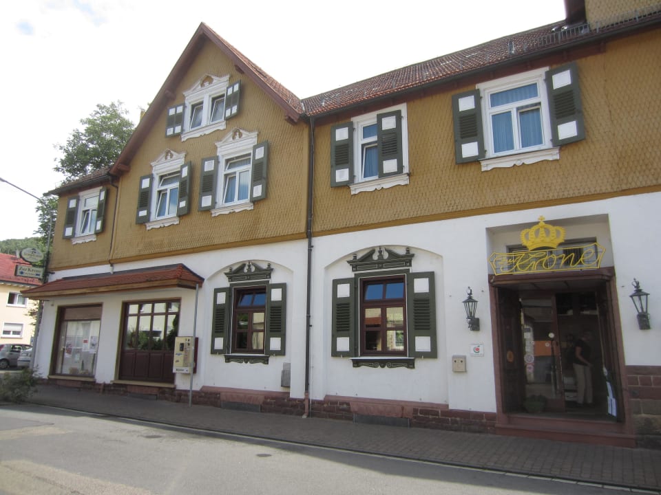 Seitliche Außenansicht Gasthof zur Krone