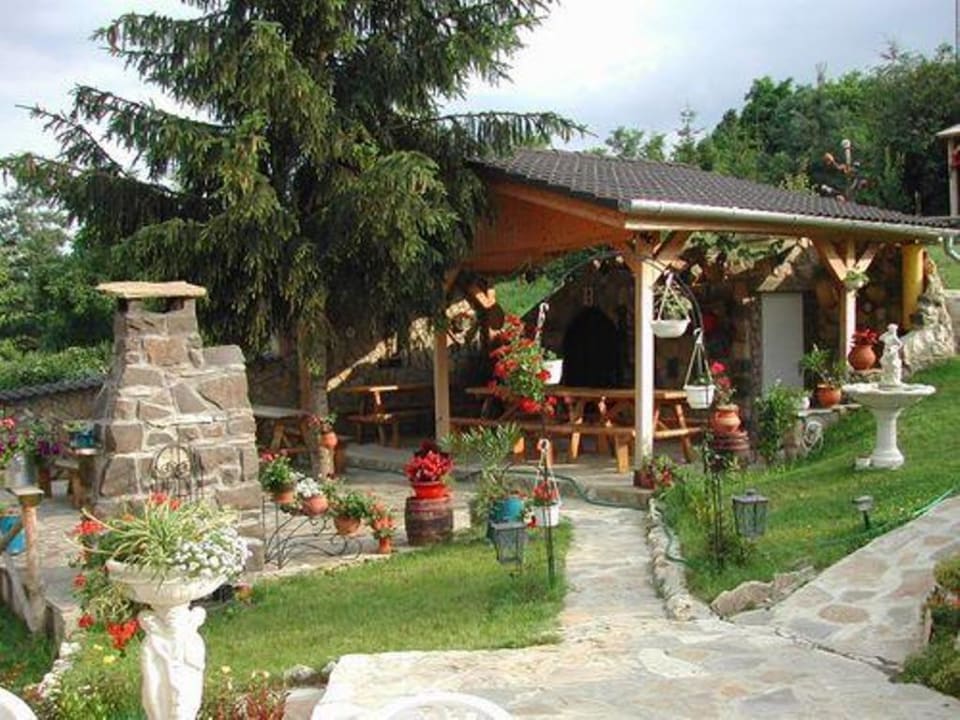 Garten Appartementhaus 5. Jahreszeit