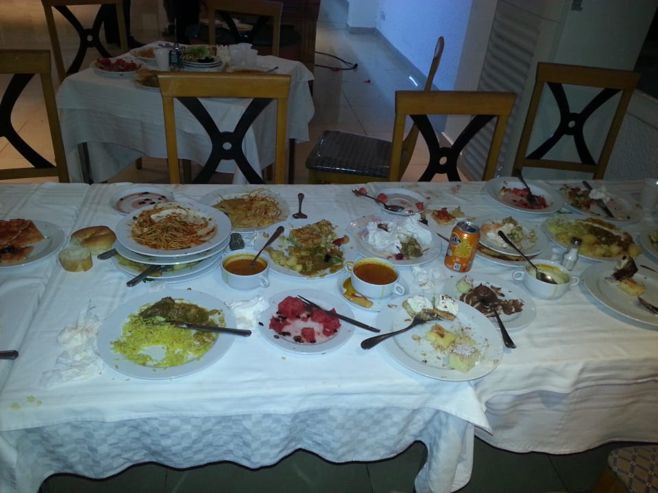 Essen Hotel El Fell Resort & Spa