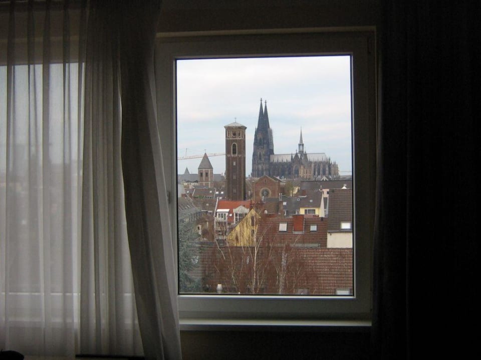Blick aus dem Zimmer 605 NH Köln Altstadt