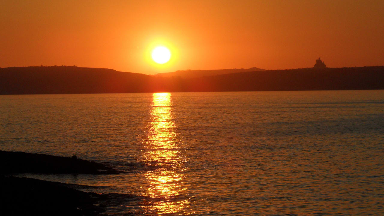 Insel Gozo im Sonnenuntergang Riviera Spa Resort - Adults Only