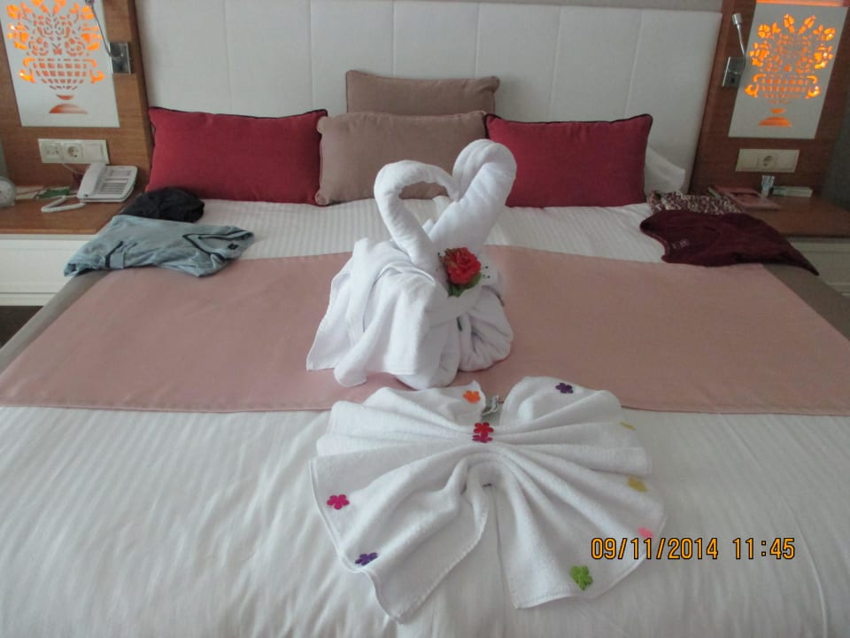 Zimmerservice ok Port Nature Luxury Resort & Spa