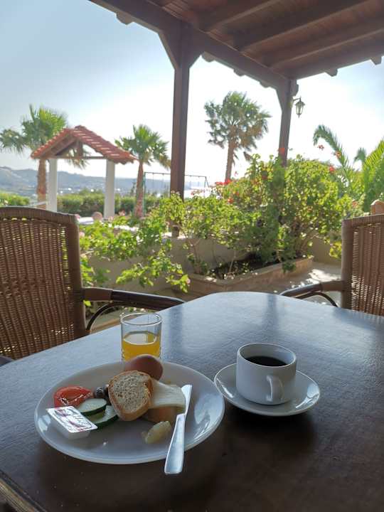 Gartenanlage Hotel Anthoula