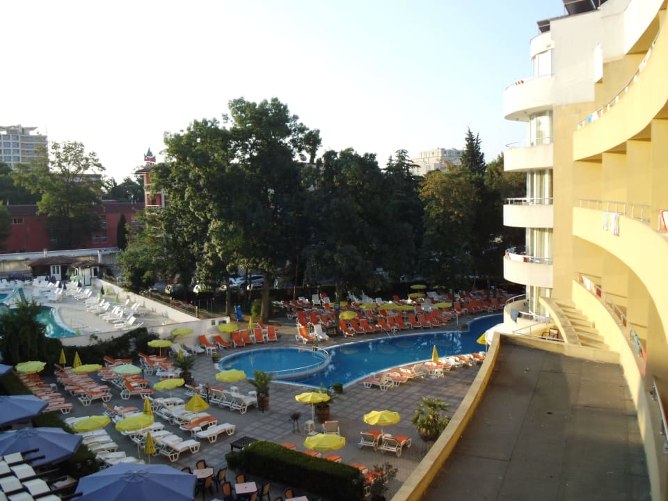 Вид из номера с 3 этажа Sun Palace