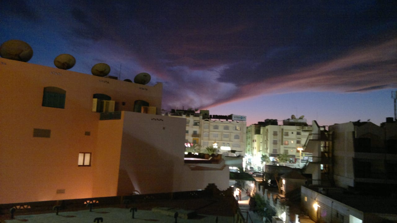 Blick zur Stadt Hotel Le Pacha Beach Resort