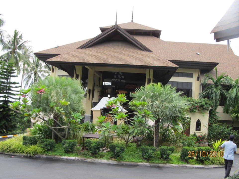 Hauptgebäude The Fair House Beach Resort