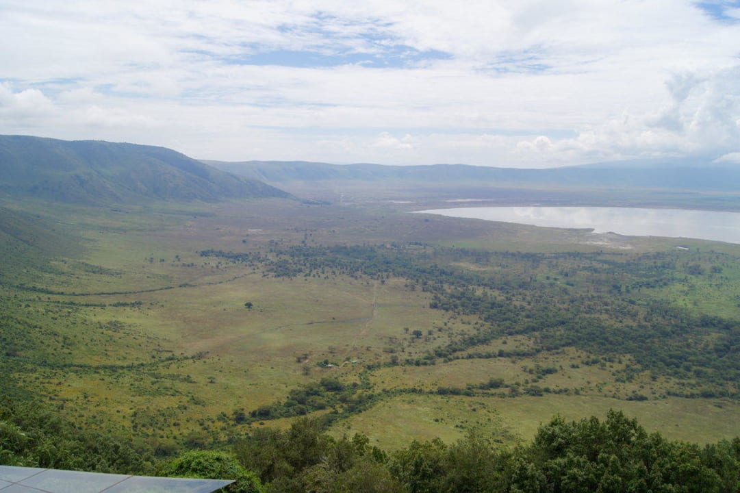Blick in den Krater Ngorongoro Lodge member of Meliá Collection