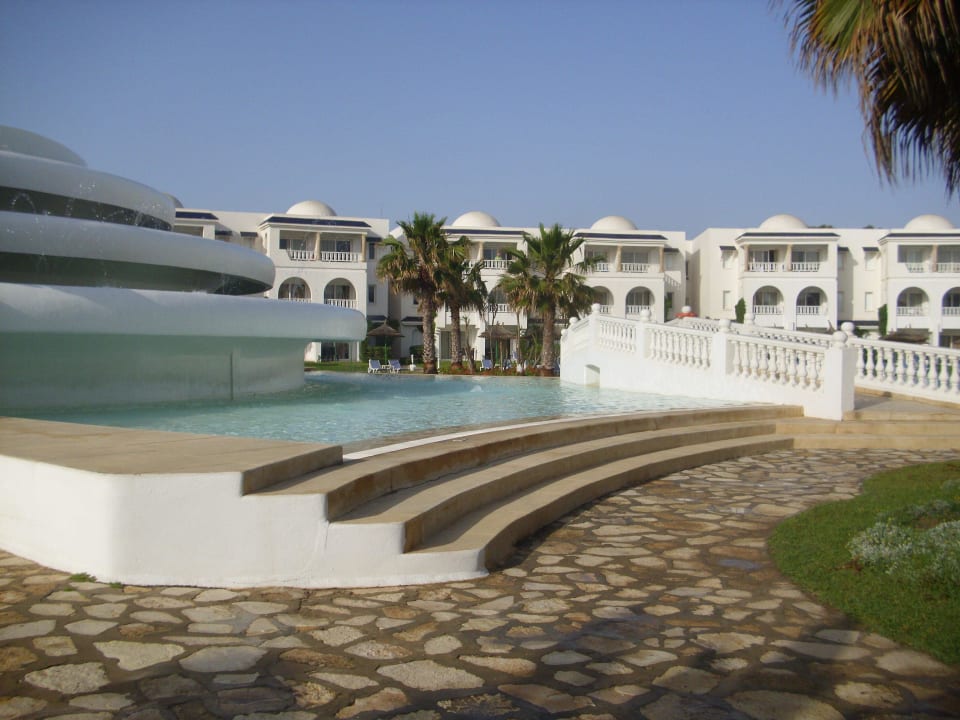 Poolbrunnen Royal Tulip Taj Sultan