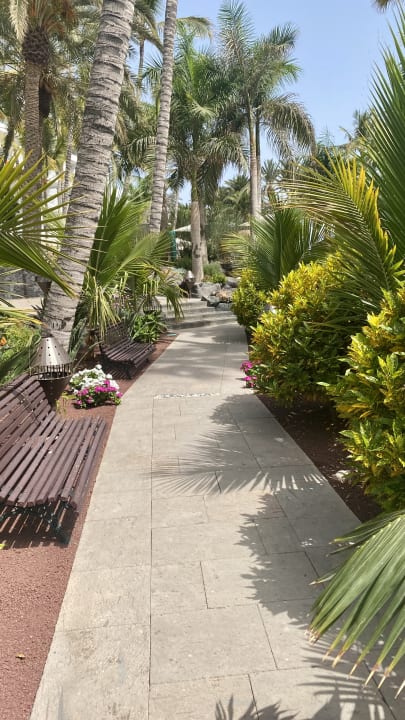 Gartenanlage Hotel Fariones