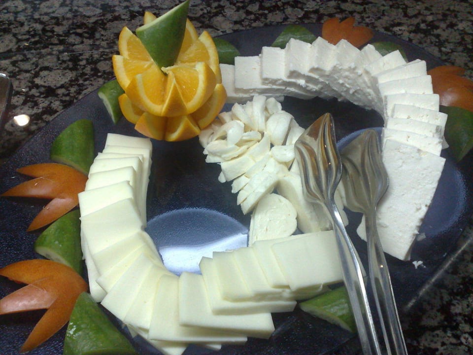 Ein Teil des Käseangebotes Onkel Hotels - Beldibi Resort