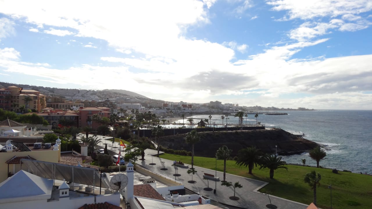 Ausblick vom Hotel zur linken Meerseite Gran Tacande Wellness & Relax Costa Adeje