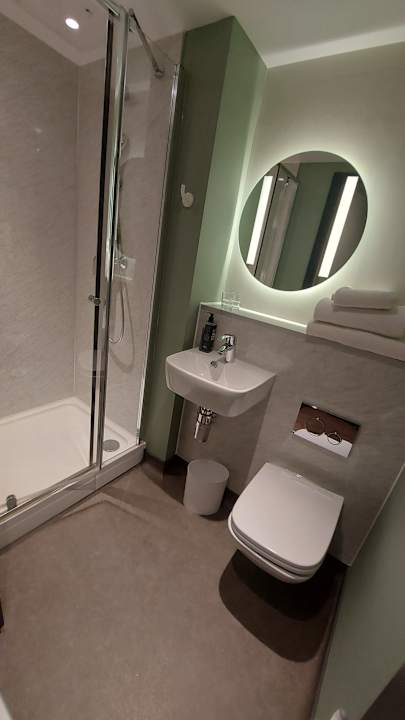 Zimmer ibis budget Manchester Airport