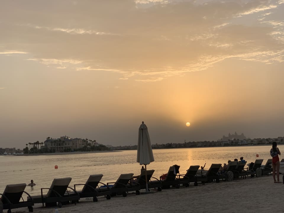 Strand Rixos The Palm Hotel & Suites