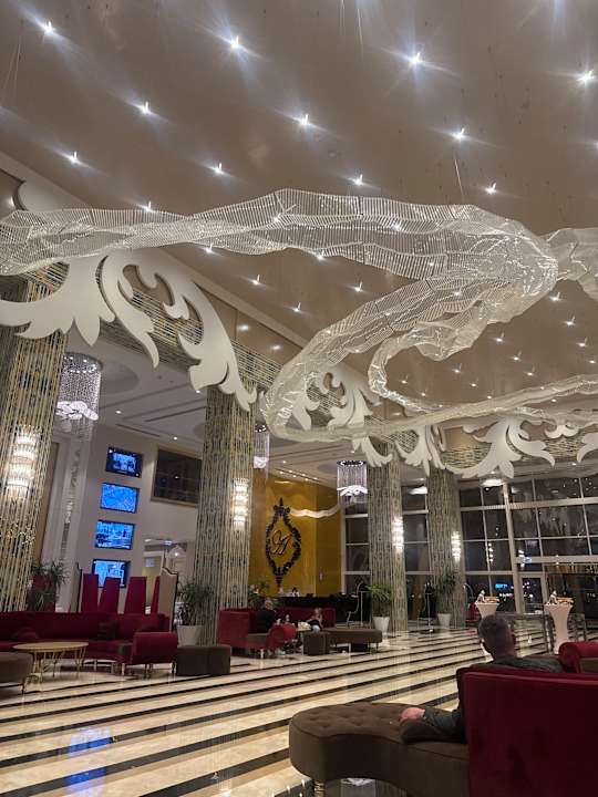 Lobby Azura Deluxe Resort & Spa Hotel