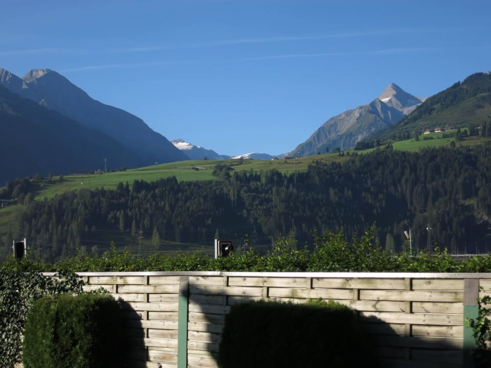 Blick in die Berge Appartements Mary