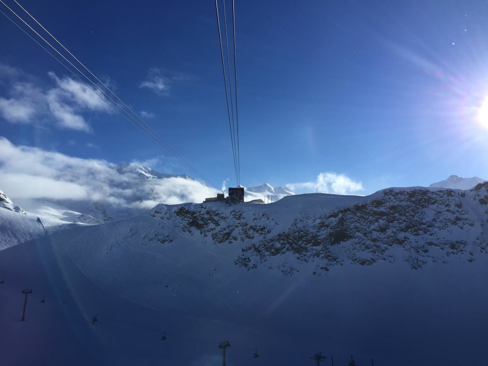 "Anreise Zur Diavolezza Mi..." Berghaus Diavolezza (Pontresina ...