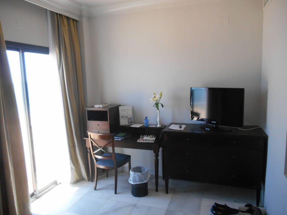 Wohnzimmer Schreibtisch Hotel Duque de Najera