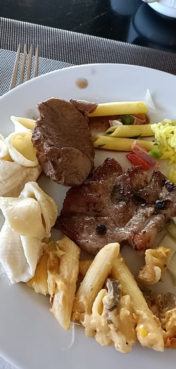 Gastro Calheta Beach