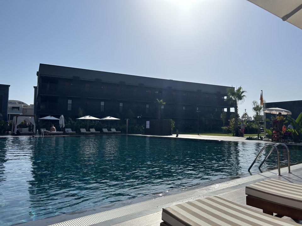 Pool Jacaranda Luxury Resort