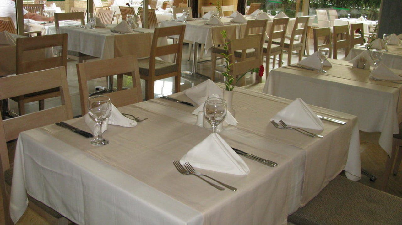 Pinus Restaurant Can Garden Resort