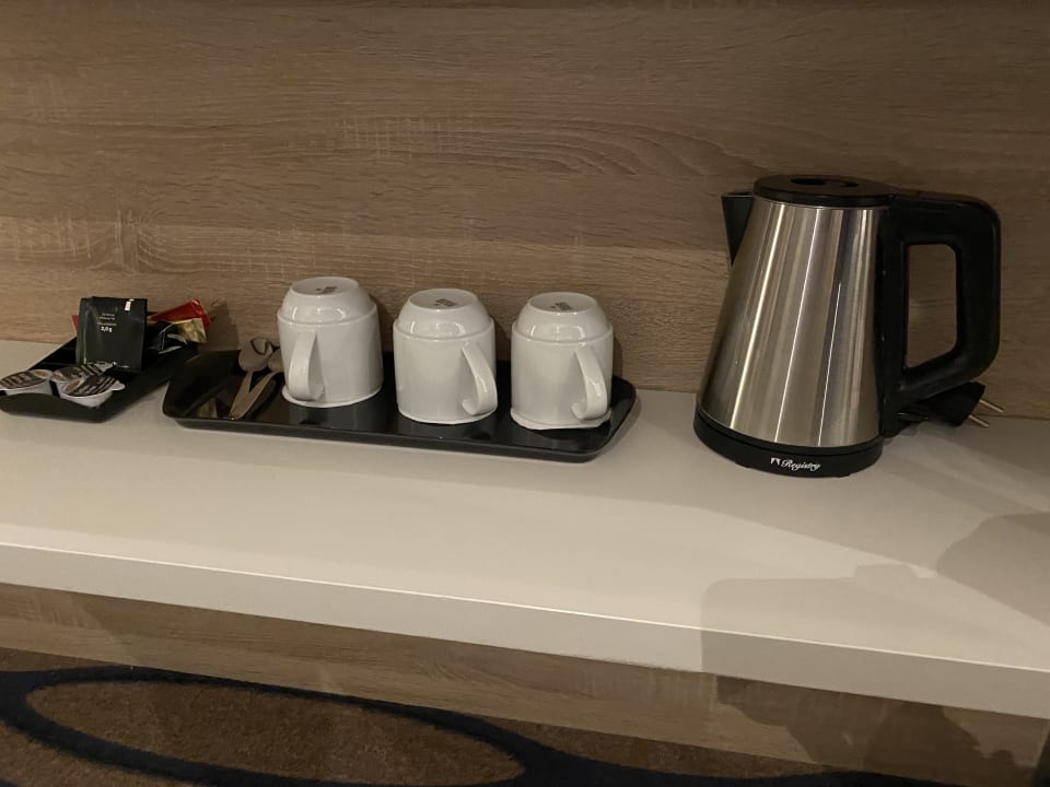 Zimmer Hampton By Hilton Frankfurt Airport