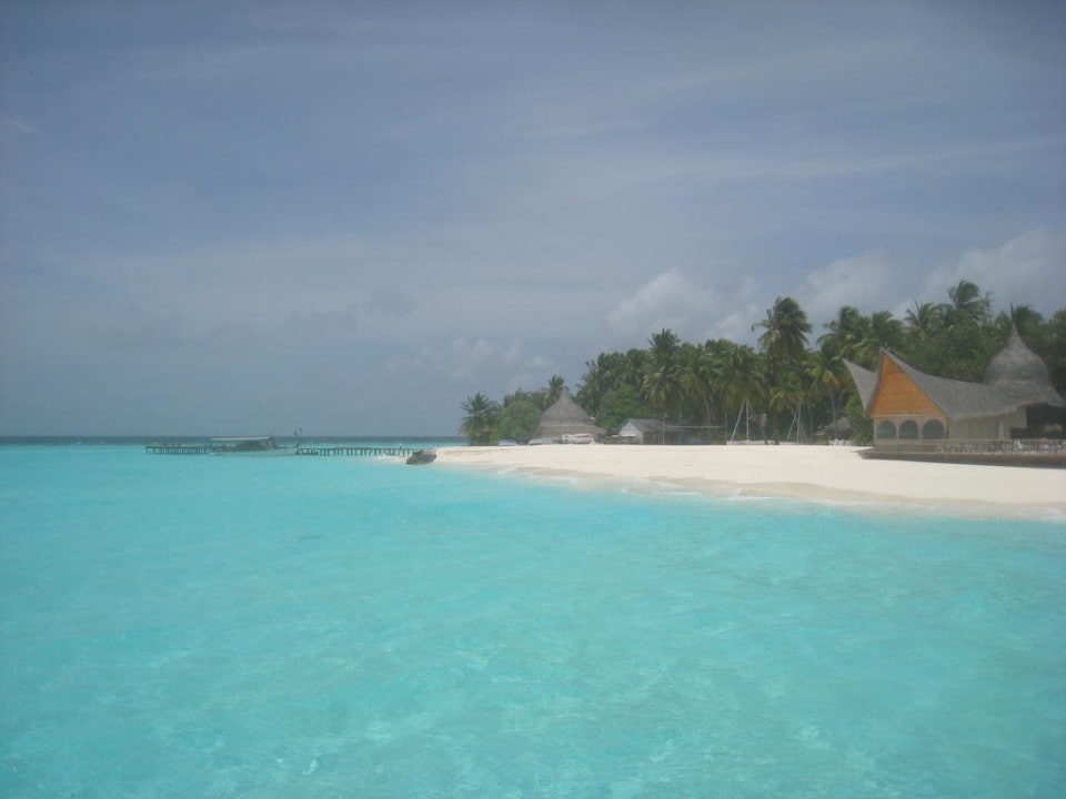 Strand und Restaurant Thulhagiri Island Resort