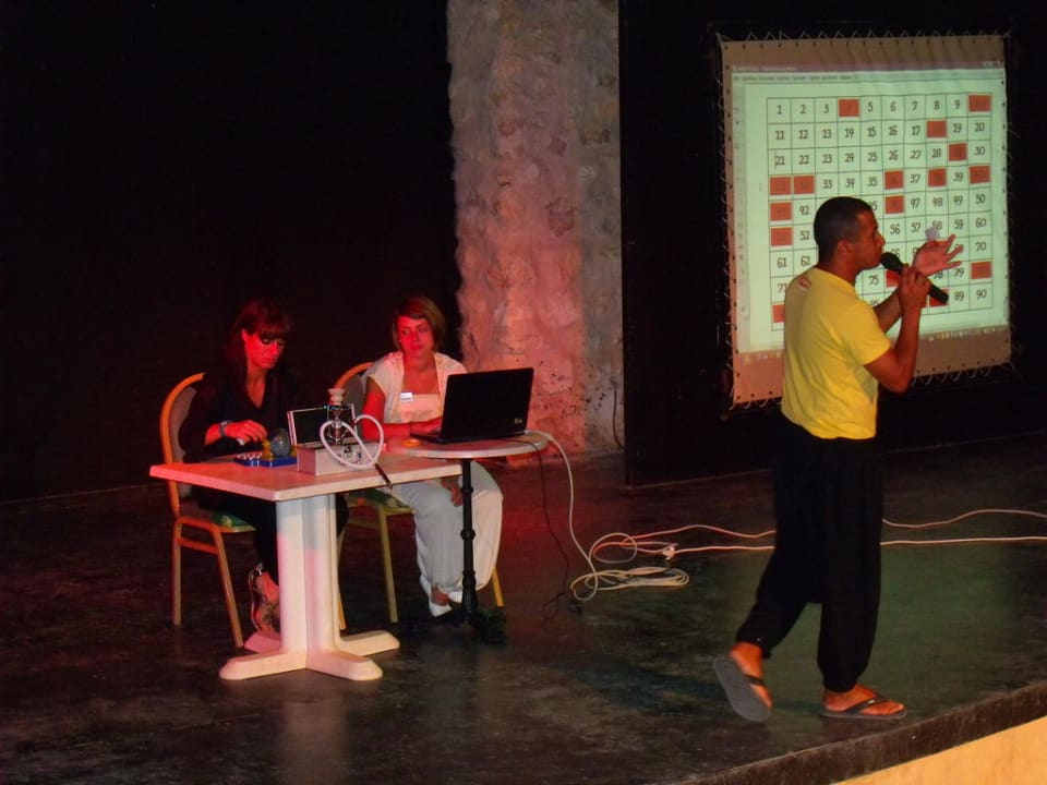 Animationsprogramm im Theater Djerba Castille