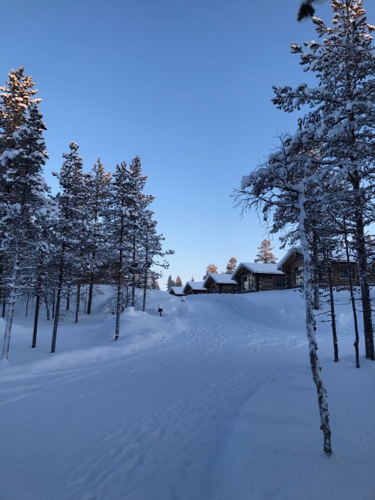 Außenansicht Hotel Wilderness Lodge Muotka