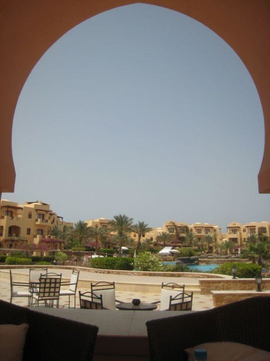 Blick auf den Pool Steigenberger Coraya Beach - Adults only