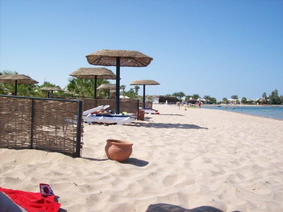 Strand Lotus Bay Beach Resort