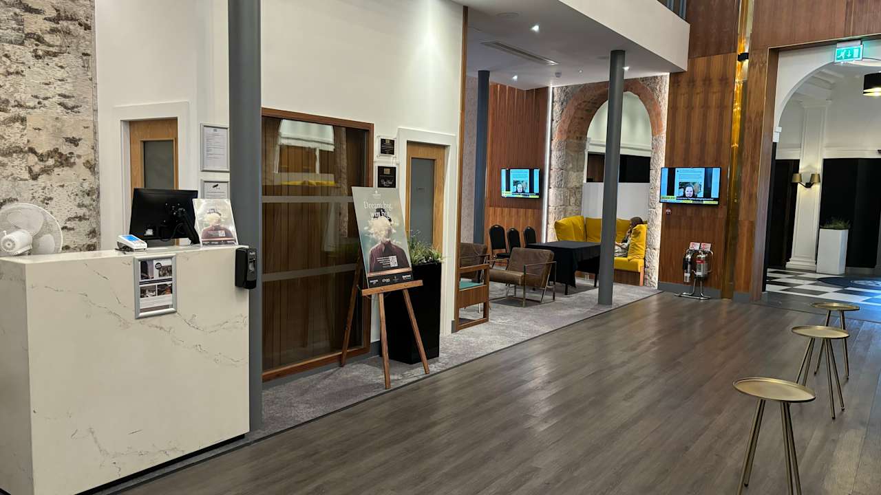 Lobby Sandman Signature Aberdeen Hotel & Spa