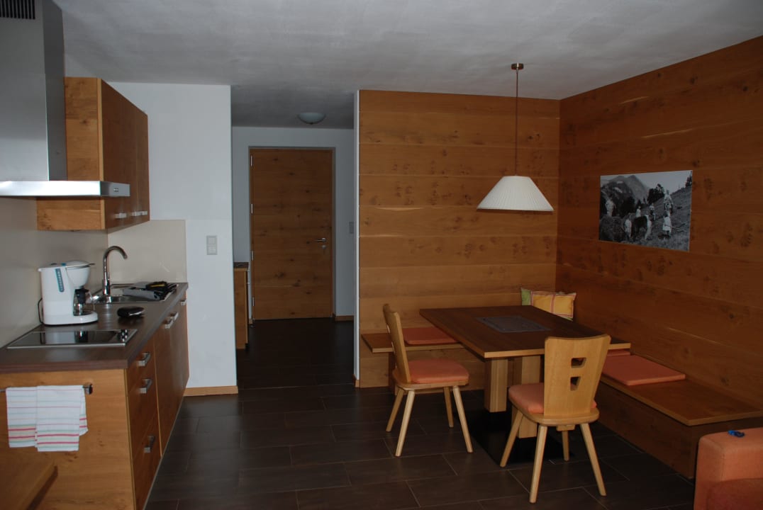 Ferienwohnung Sonnenblume 1 - Küche und Essbereich Landhaus Gattererhof