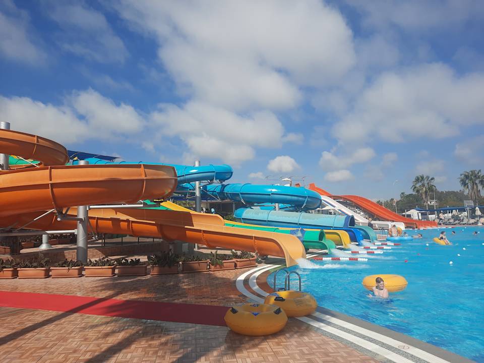 Pool VONRESORT Golden Beach