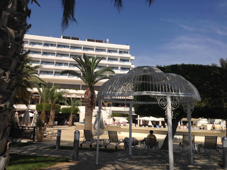 Hotel von aussen Elias Beach Hotel