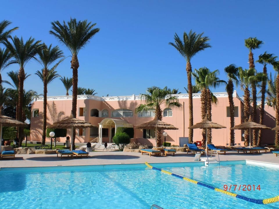 Haus mit den Lowcost Zimmern Beach Albatros Resort