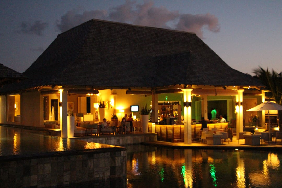 Bar at night Zilwa Attitude