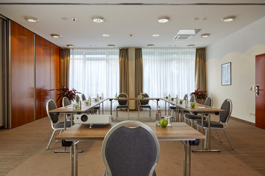 Sonstiges H+ Hotel Stuttgart Herrenberg