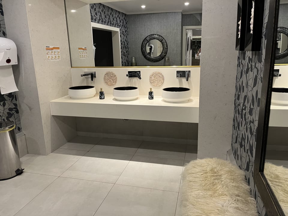 Sonstiges Design Plus Seya Beach Hotel