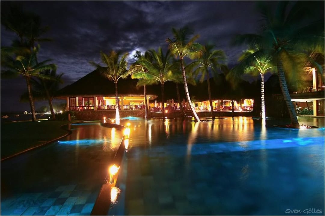 Pool im Mondlicht Constance Belle Mare Plage