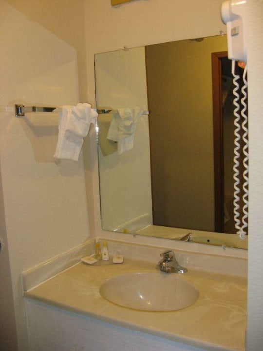 Comfort Inn in Espanola, New Mexico Hotel Comfort Inn Espanola